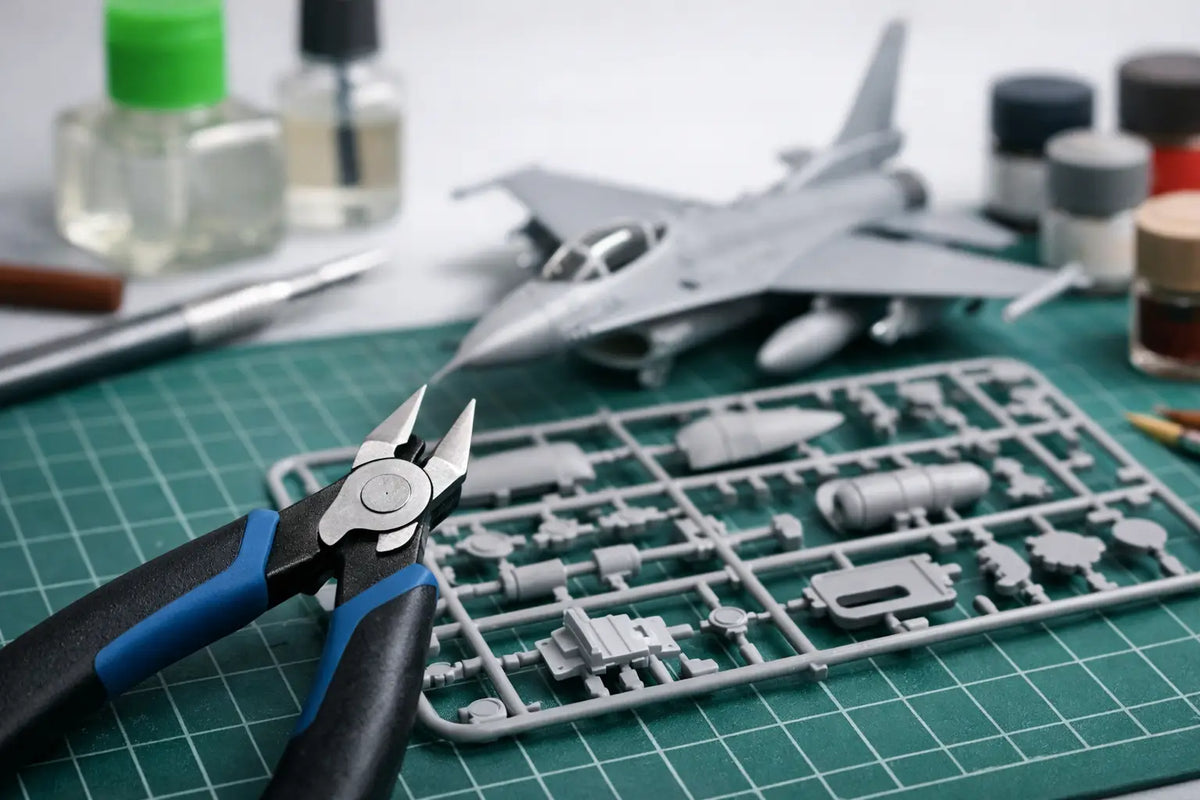Sprue Cutters for Cleaner Scale Model Builds