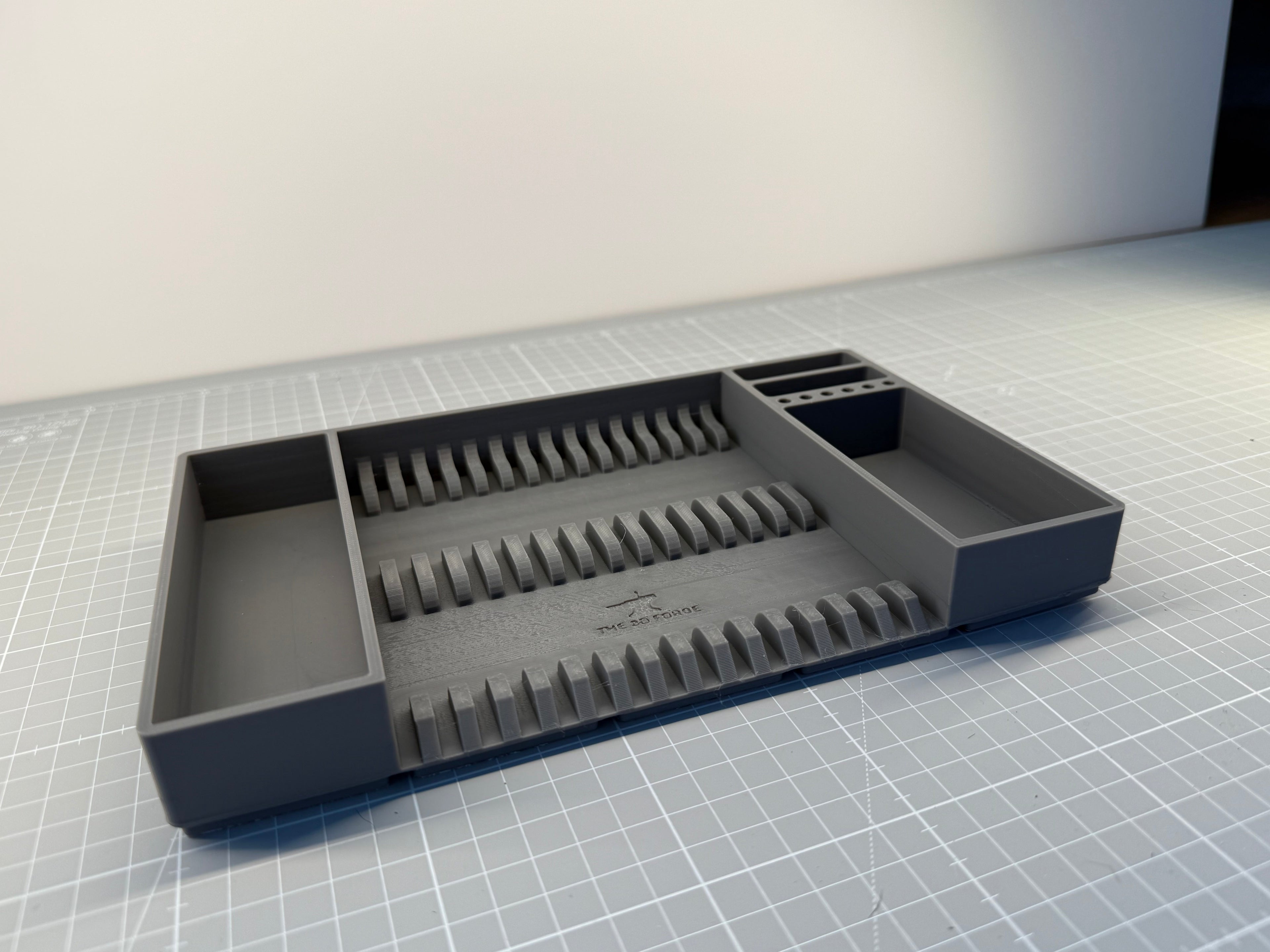 Sprue, Parts & Decal Station | Modular Workbench Organiser with Free Base