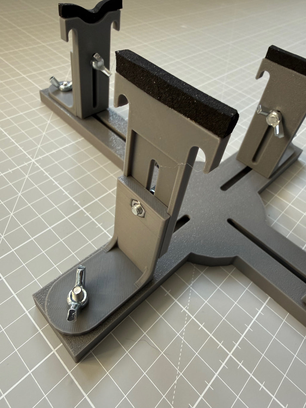 Universal Model Aircraft Berth Jig - Adjustable XL Model - With Free Spare Parts