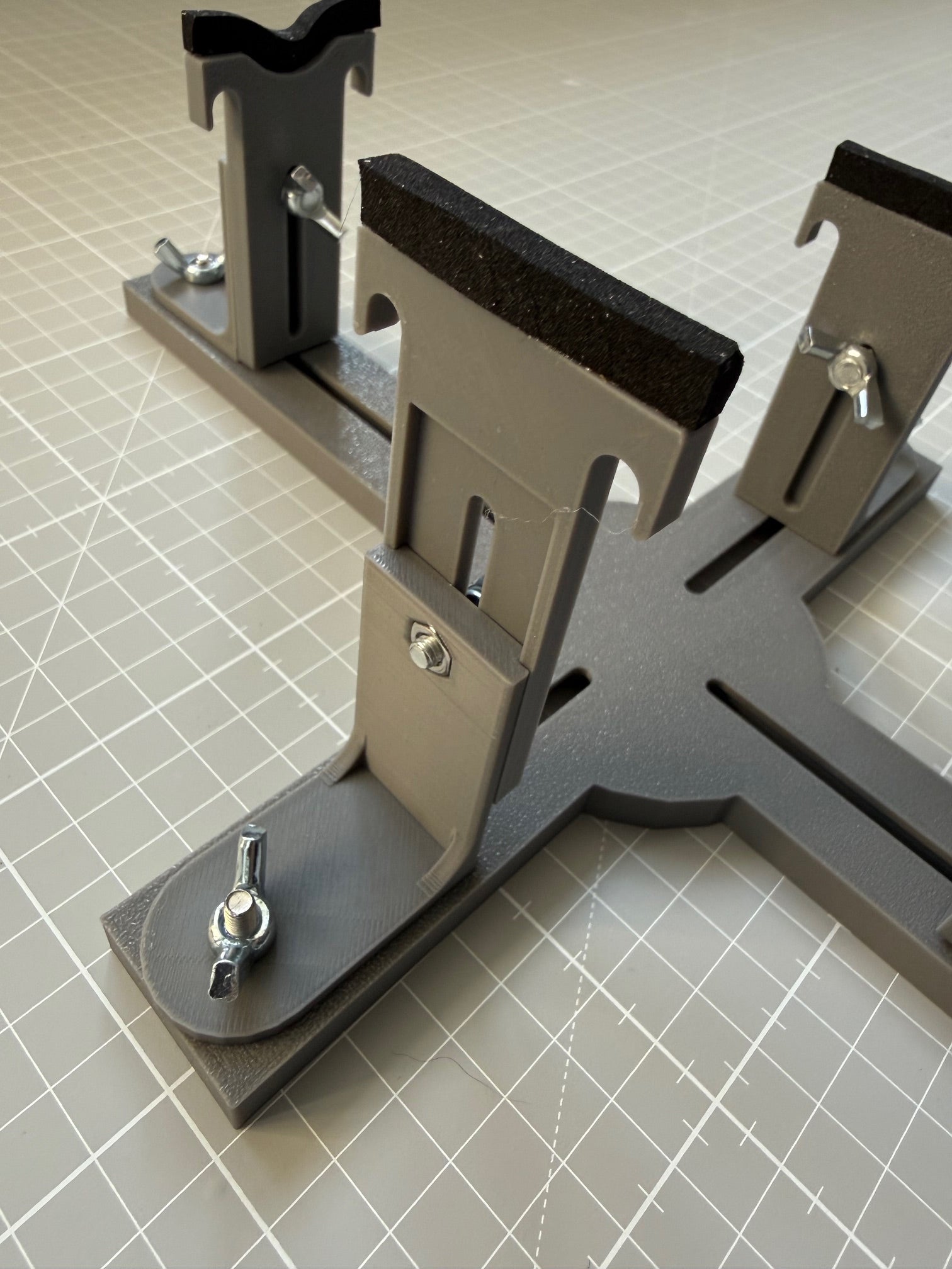 Universal Model Aircraft Berth Jig - Adjustable XL Model - With Free Spare Parts