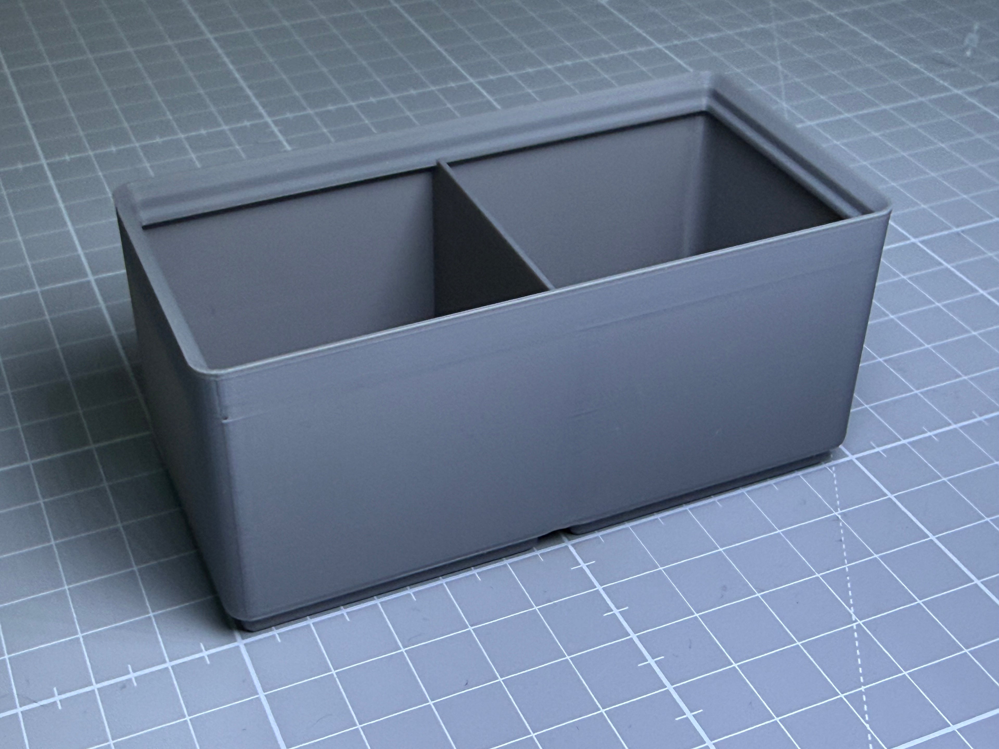 Stackable 3D Printed Bins 100x50 w/ Dividers + Base - Desk Organiser