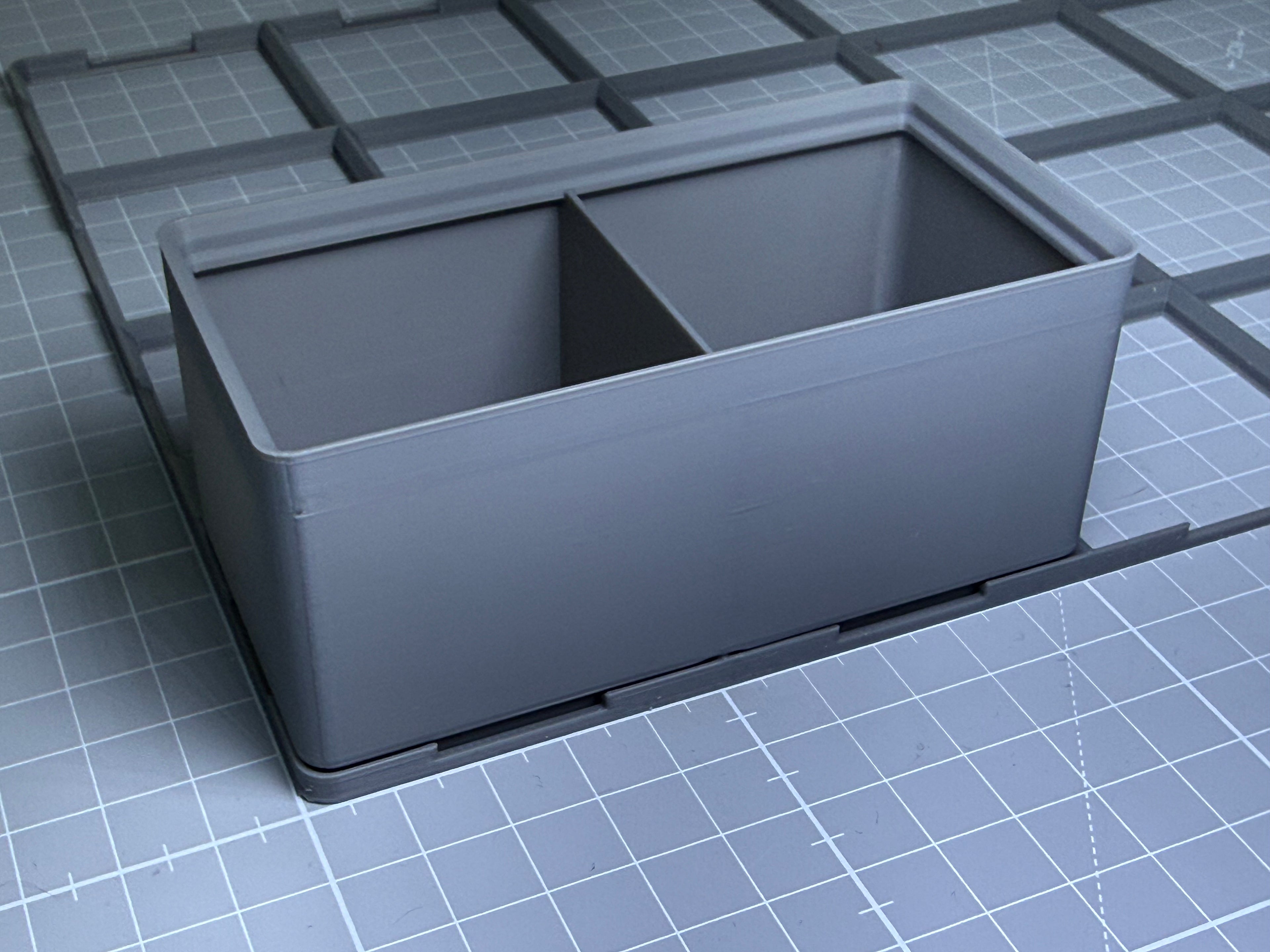 Stackable 3D Printed Bins 100x50 w/ Dividers + Base - Desk Organiser