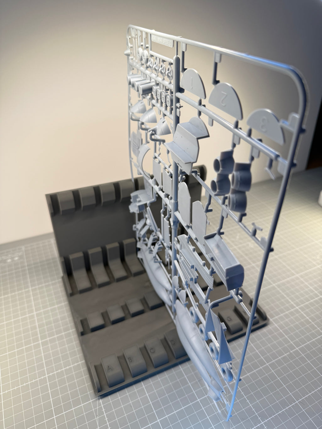 XL Sprue Organiser | Modular Workbench Organiser with Free Base