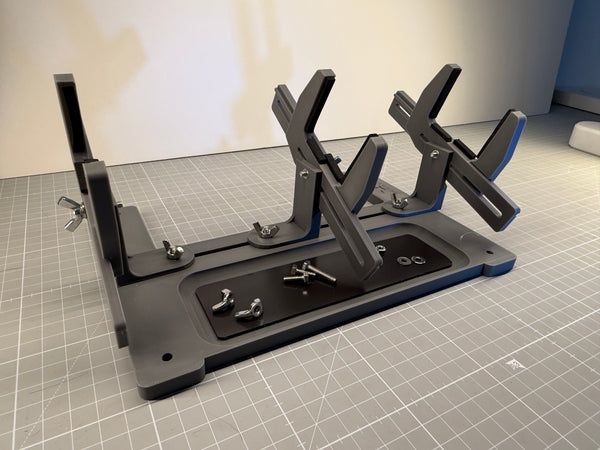 Pro Locomotive Maintenance Cradle with Magnetic Parts Tray - O / OO/HO Gauge
