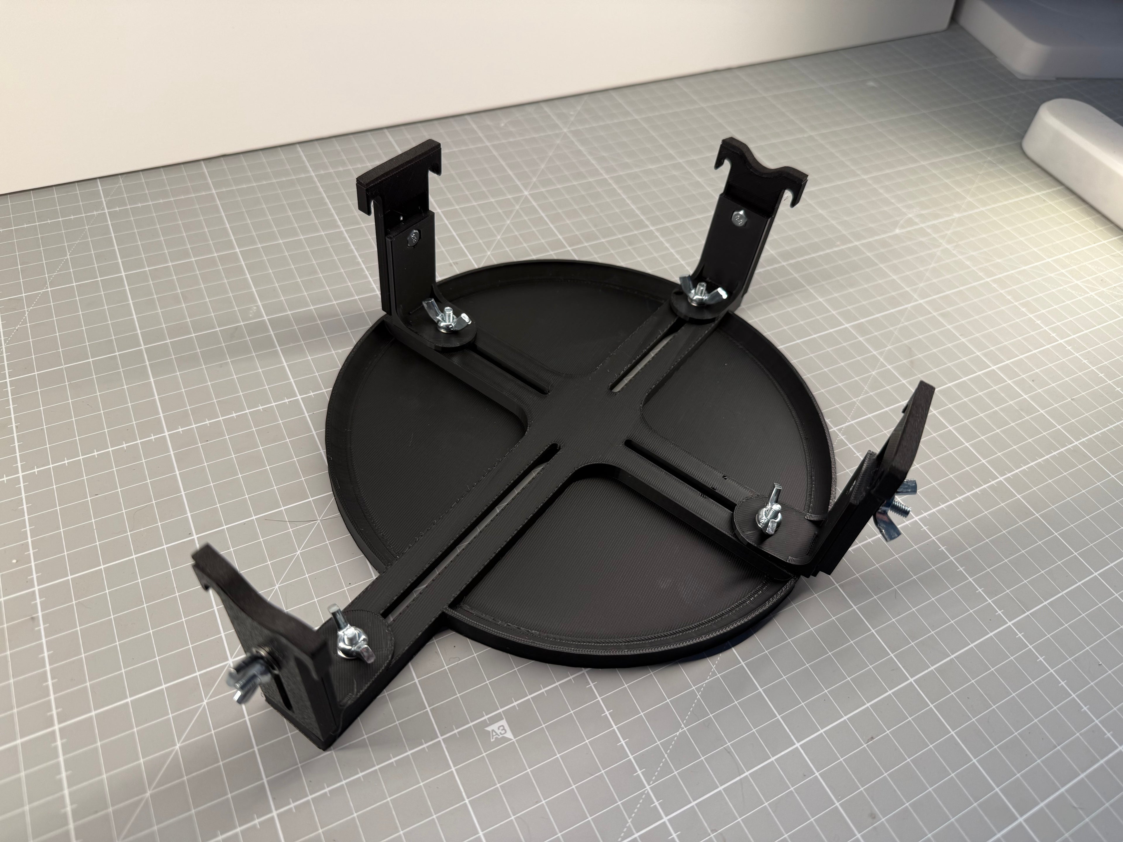 Share Premium Model Aircraft Jig With Parts Tray- 320mm x 240mm - 1/32 1/48 1/72